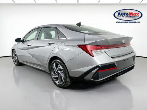 Fluid Metal 2025 Hyundai ELANTRA Limited