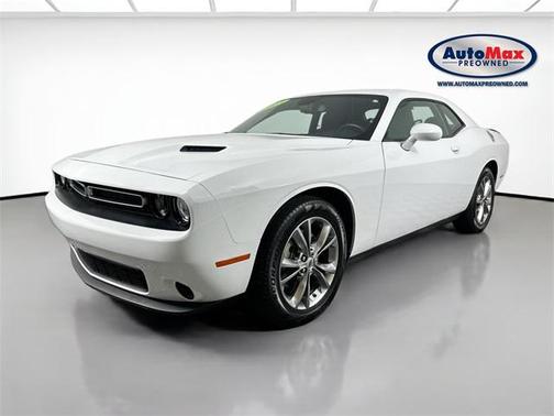 2023 Dodge Challenger SXT
