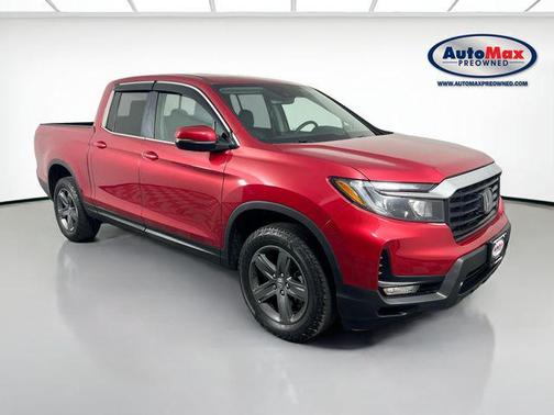 Radiant Red Metallic II 2023 Honda Ridgeline RTL