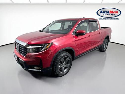 Radiant Red Metallic II 2023 Honda Ridgeline RTL