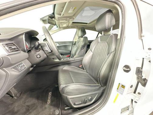 2021 Genesis G70 2.0T AWD