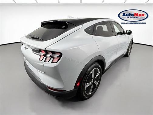 2022 Ford Mustang Mach-E Select