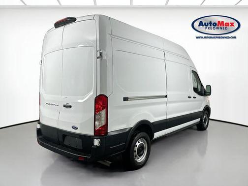 2022 Ford Transit-250 Base