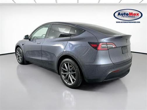 2022 Tesla Model Y Long Range Dual Motor All-Wheel Drive