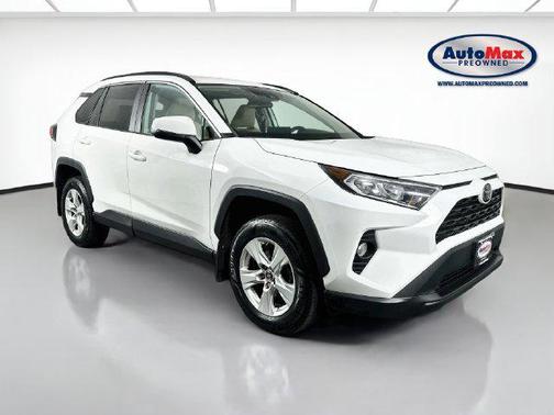 Super White 2019 Toyota RAV4 XLE