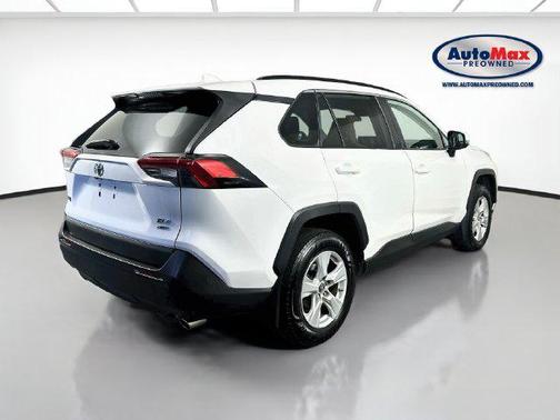 Super White 2019 Toyota RAV4 XLE