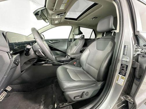 2023 Kia Niro Touring