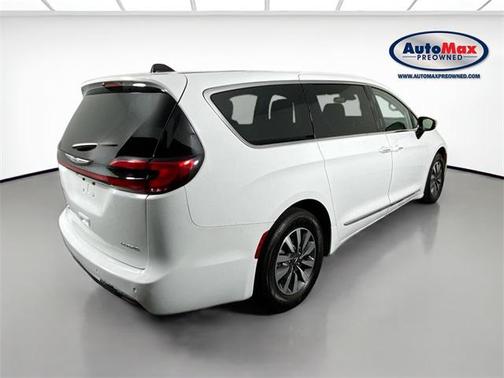 2023 Chrysler Pacifica Hybrid Limited