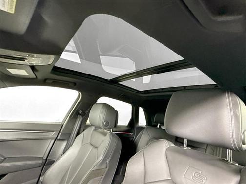 2022 Audi Q3 45 S line Premium Plus