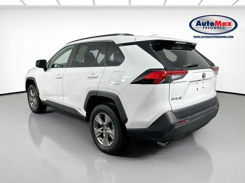 2024 Toyota RAV4 Hybrid LE