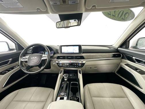 Glacial White Pearl 2022 Kia Telluride EX