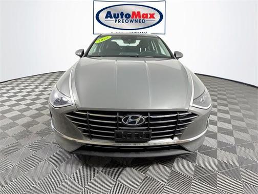 2022 Hyundai SONATA SE