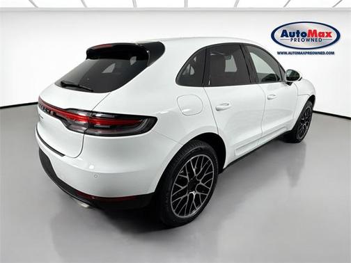 2021 Porsche Macan Base