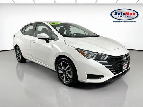 Aspen White Tricoat 2024 Nissan Versa 1.6 SV