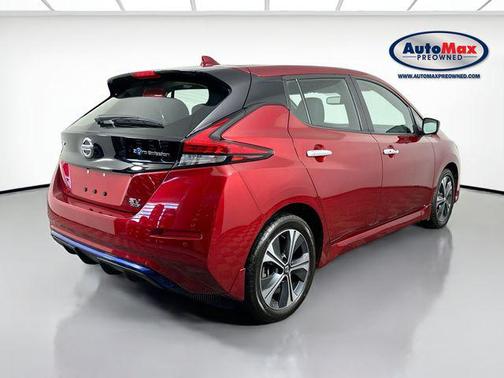 Scarlet Ember 2022 Nissan Leaf SV Plus