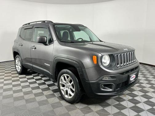 Granite Crystal Metallic Clearcoat 2016 Jeep Renegade Latitude