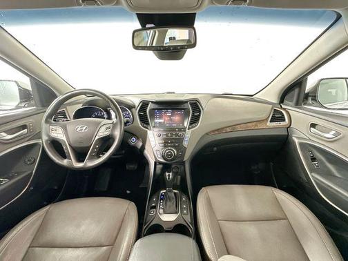 Circuit Silver 2017 Hyundai SANTA FE Limited Ultimate