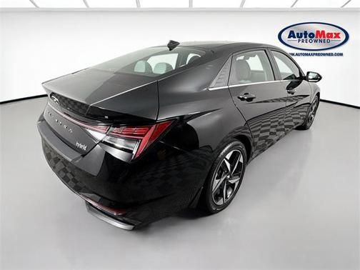 2022 Hyundai ELANTRA Limited