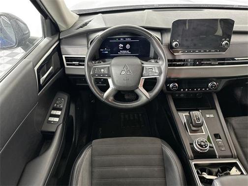 2024 Mitsubishi Outlander PHEV SE S-AWC