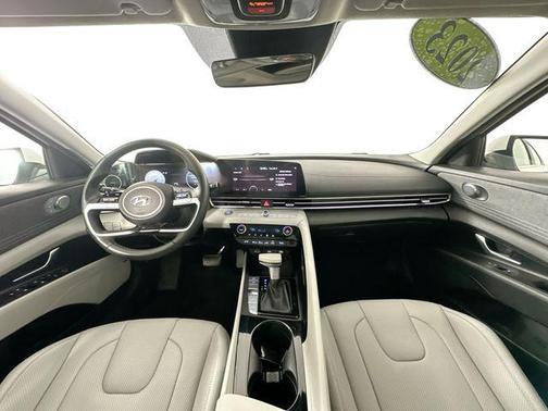 2023 Hyundai ELANTRA HEV Limited