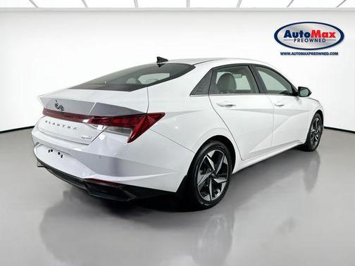 2023 Hyundai ELANTRA HEV Limited