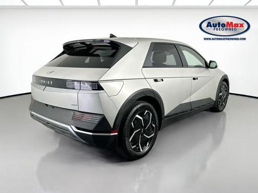 Gravity Gold (Matte Gold) 2023 Hyundai IONIQ 5 SEL