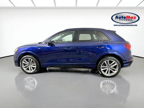 Navarra Blue Metallic 2022 Audi Q3 45 S line Premium