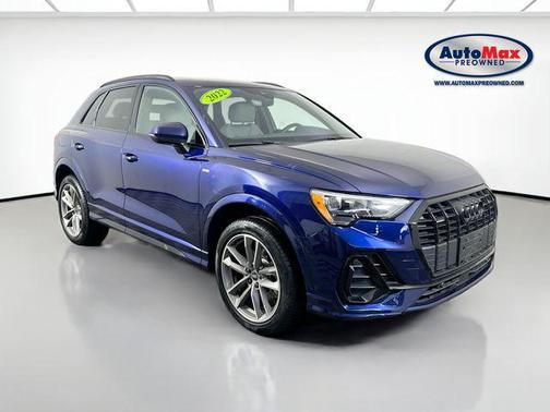 Navarra Blue Metallic 2022 Audi Q3 45 S line Premium