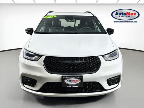 Bright White Clearcoat 2025 Chrysler Pacifica Limited