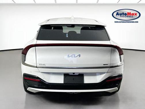 Snow White Pearl 2023 Kia EV6 GT-Line