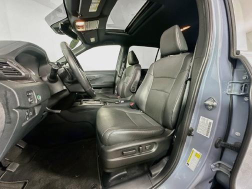 Sonic Gray Pearl 2023 Honda Passport EX-L