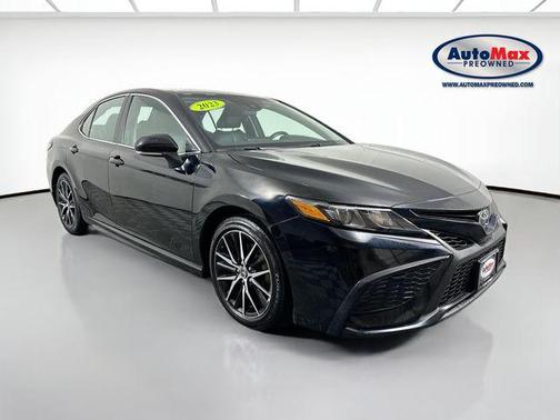 Midnight Black Metallic 2023 Toyota Camry SE