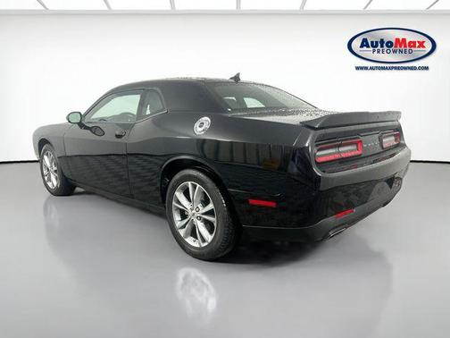 2022 Dodge Challenger SXT