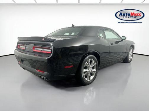 2022 Dodge Challenger SXT