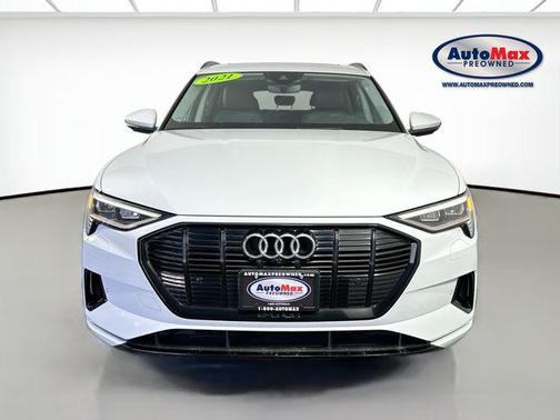 2021 Audi e-tron Premium