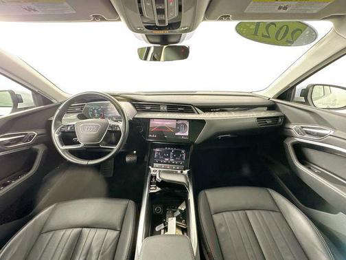 2021 Audi e-tron Premium