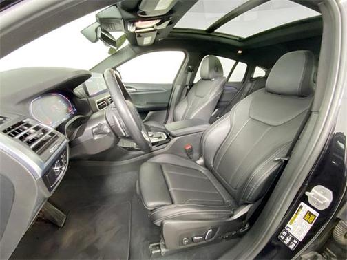 2024 BMW X4 xDrive30i