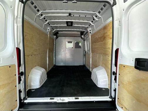 2024 RAM ProMaster 2500 Tradesman