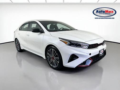 Snow White Pearl 2023 Kia Forte GT