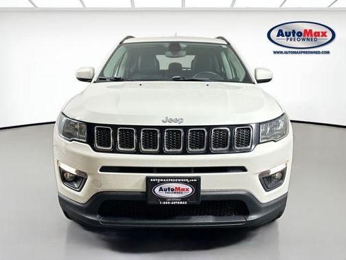 White Clearcoat 2019 Jeep Compass Latitude