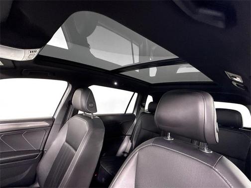 2022 Volkswagen Tiguan 2.0T SE R-Line Black 4MOTION