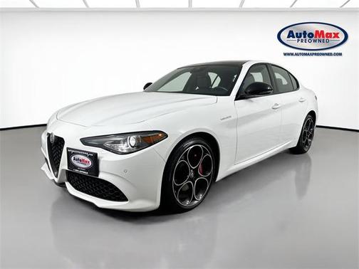 2022 Alfa Romeo Giulia Veloce