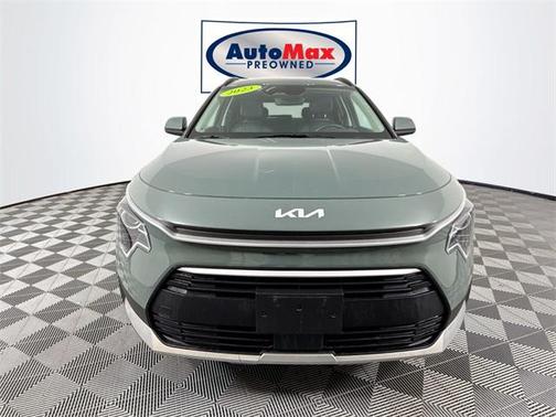 2023 Kia Niro EX