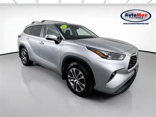 2023 Toyota Highlander Hybrid XLE