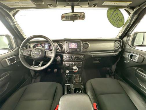 2021 Jeep Gladiator Willys 4x4