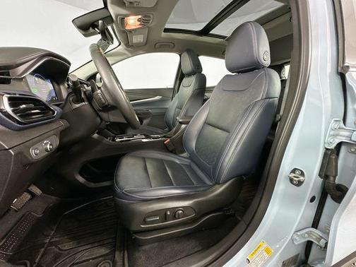 Tide Metallic (Ice Blue) 2023 Chevrolet Bolt EUV Premier