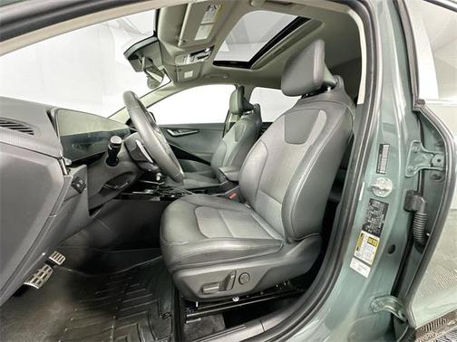 2023 Kia Niro Touring
