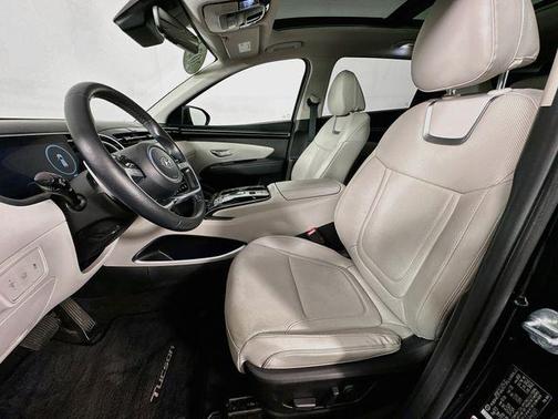 Black Pearl 2024 Hyundai TUCSON Limited
