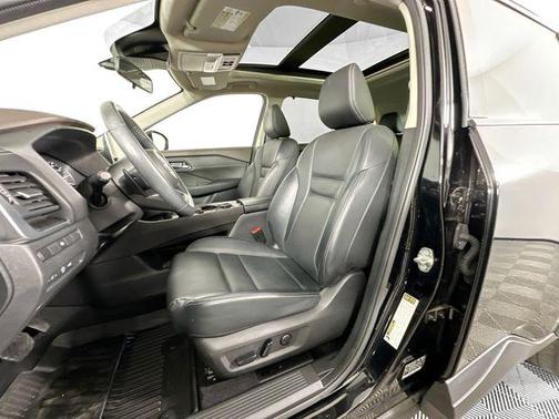 Super Black 2023 Nissan Rogue SV