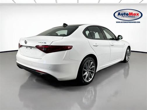 2022 Alfa Romeo Giulia Ti